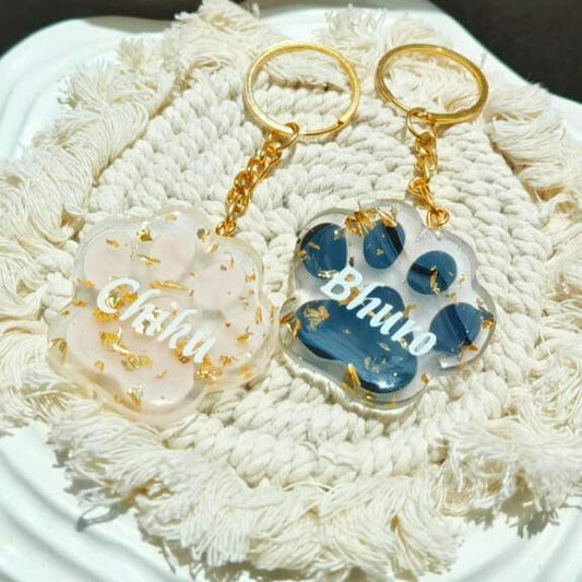 Personalized Paw-Shaped Pet Name Keychain – Custom Dog & Cat ID - MaePaws